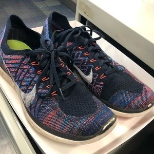 Nike running shoes size 11